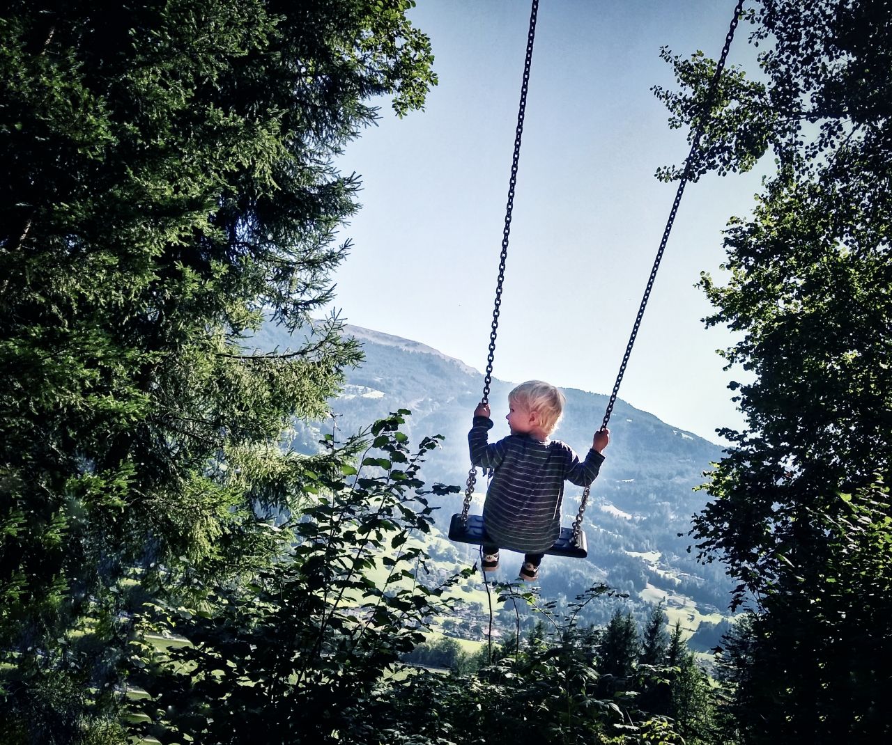 Zillertal Tirol Oostenrijk schommelen2